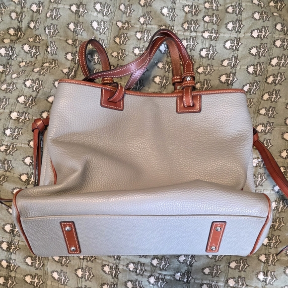 Dooney & Bourke Gray Tote with Brown Trim - Picture 2 of 3